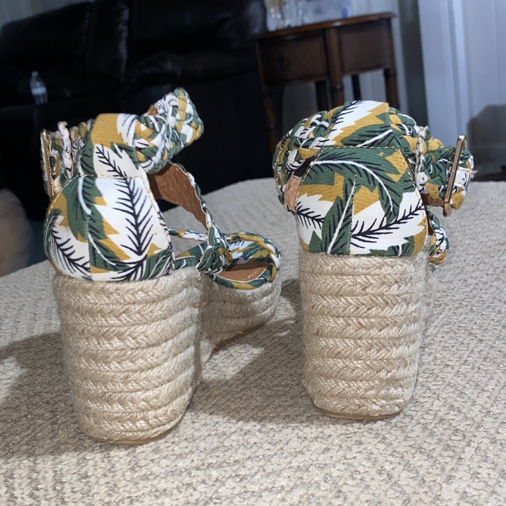 Wedges - Picture 3 of 6